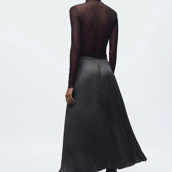 ZARA Gray Pleated Skirts Size M/L - Picture 2 of 8